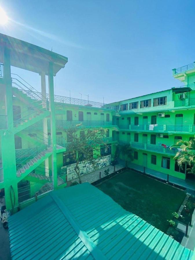 New Krishna Cottage ริชิเคช ภายนอก รูปภาพ